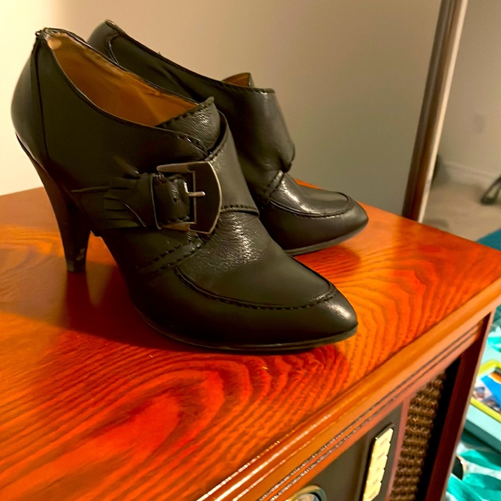 Black ankle booties